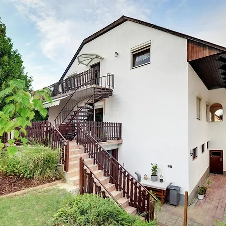 6rooms Balaton-heviz Apartment