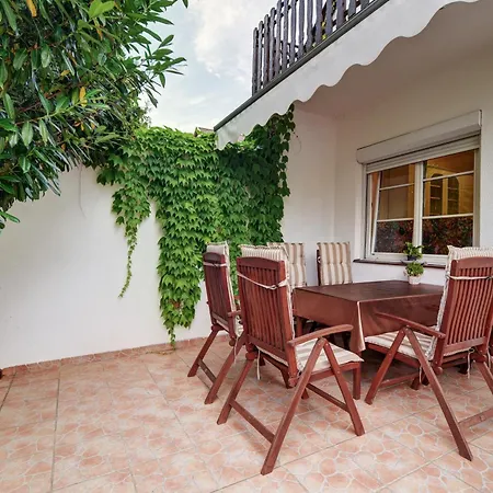 6rooms Balaton-heviz Apartment *