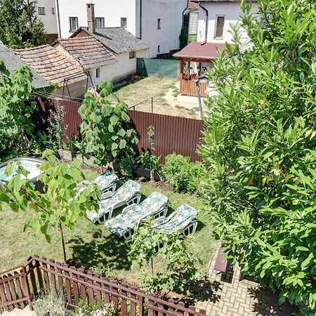 6rooms Balaton-heviz Apartment *
