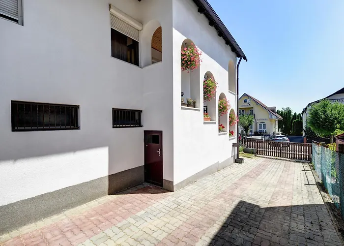 6rooms Balaton-heviz Lejlighed