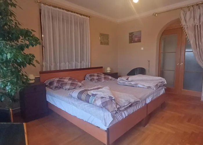 6rooms Balaton-heviz Daire *